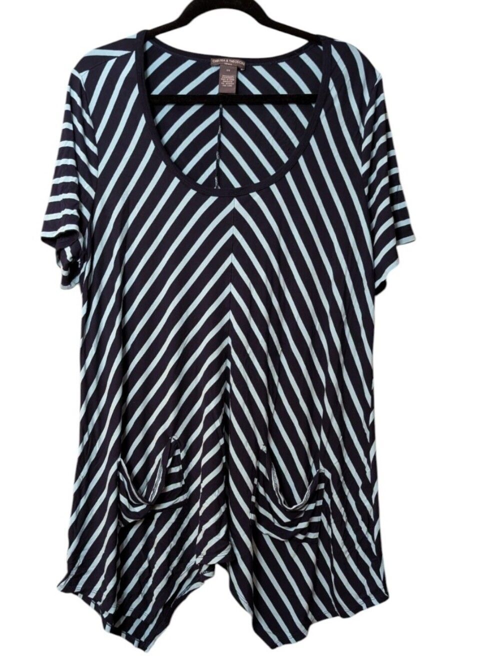 Chelsea & Theodore Chevron Striped Shark bite Tunic Top Size 2X handkerchief